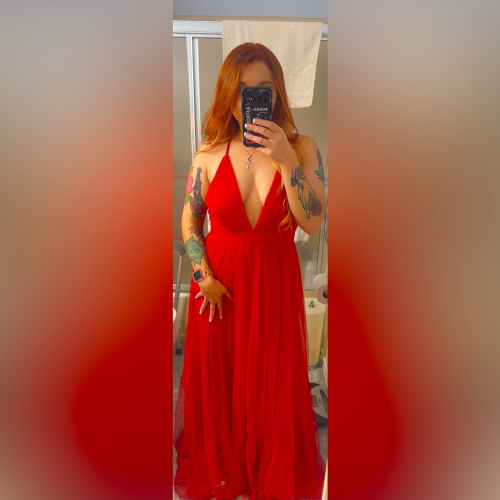 Fashion Nova Deep Plunge V-Neck Floor-length Dress Red Size L